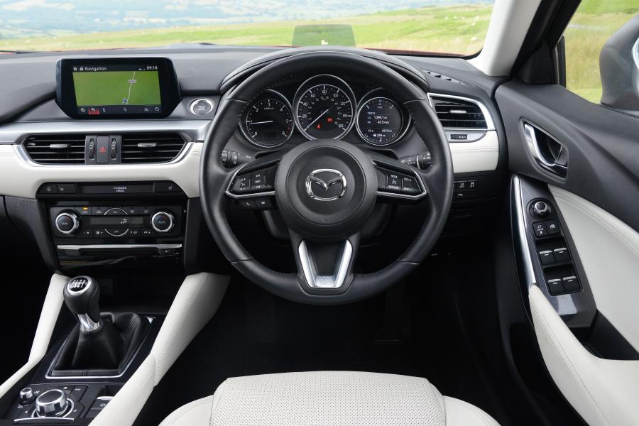 Торпедо Mazda6 Wagon 2015 года  (UK) (фото 16 из 39)